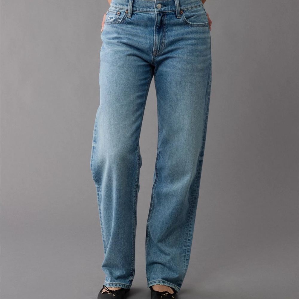 AE Strigid Low-Rise Ex-Boyfriend Jean